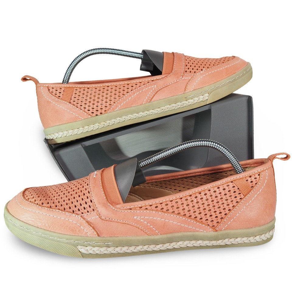 Earth Citrus Loafers Women 8.5 Light Coral Leather Perforated Slip On Shoes